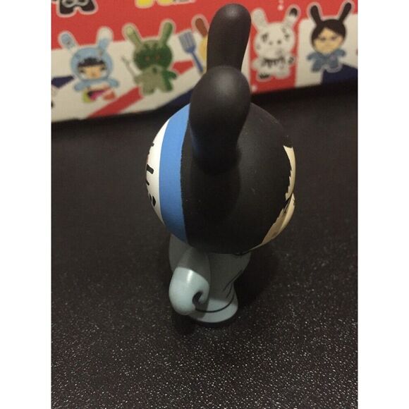 Kidrobot Dunny UK SERIES 3" Ye Olde English Mr Frames 2/25 2009 Toy Vinyl - Picture 5 of 8